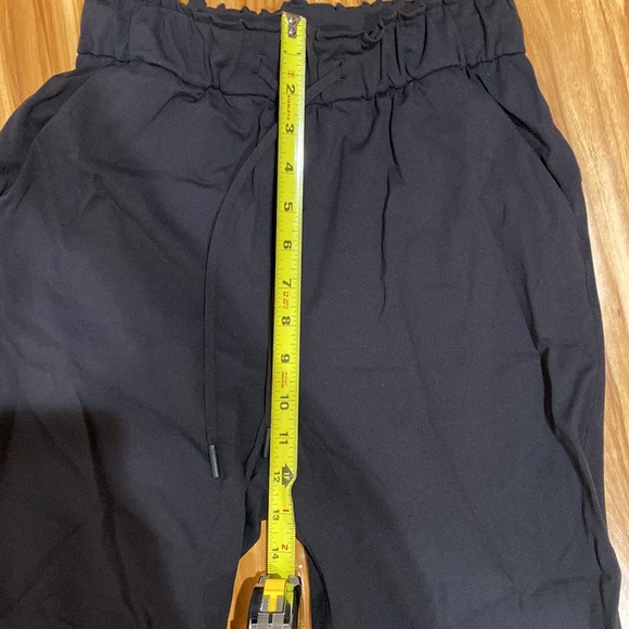 High rise lululemon black jogger sweats - Picture 9 of 10